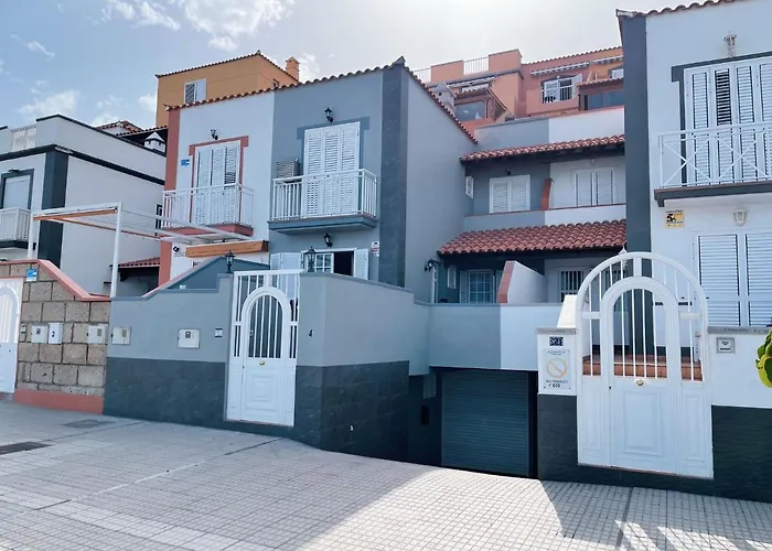 Apartamento Primera Linea De Playa: Vistas Al Mar *